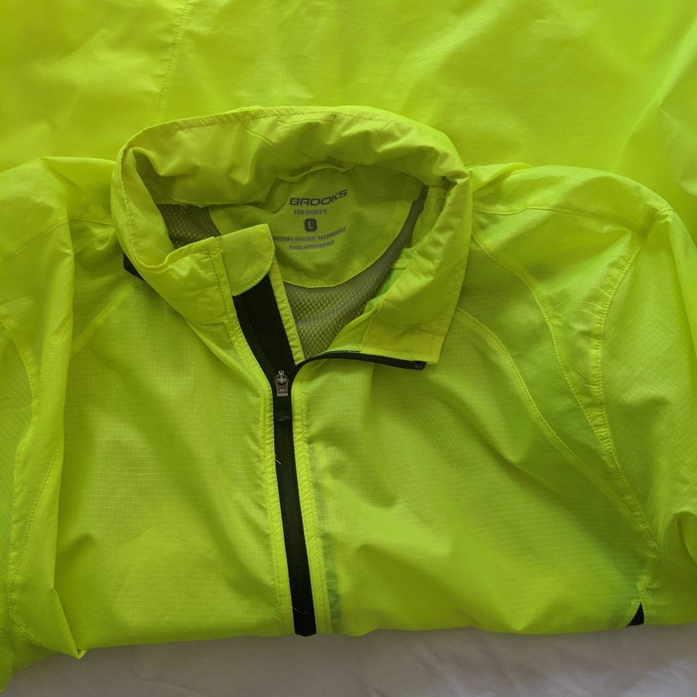 Brooks Shelter Technology Womens Running Jacket L